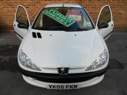 PEUGEOT 206 1,4 white