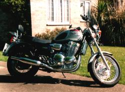 triumph thunderbird 900