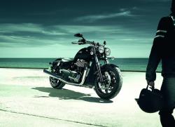 TRIUMPH THUNDERBIRD green