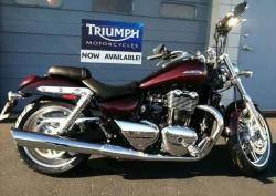 TRIUMPH THUNDERBIRD red