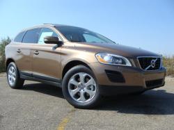 VOLVO XC60 brown