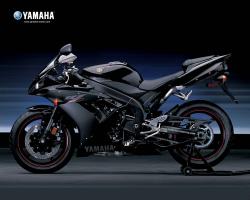 yamaha r1