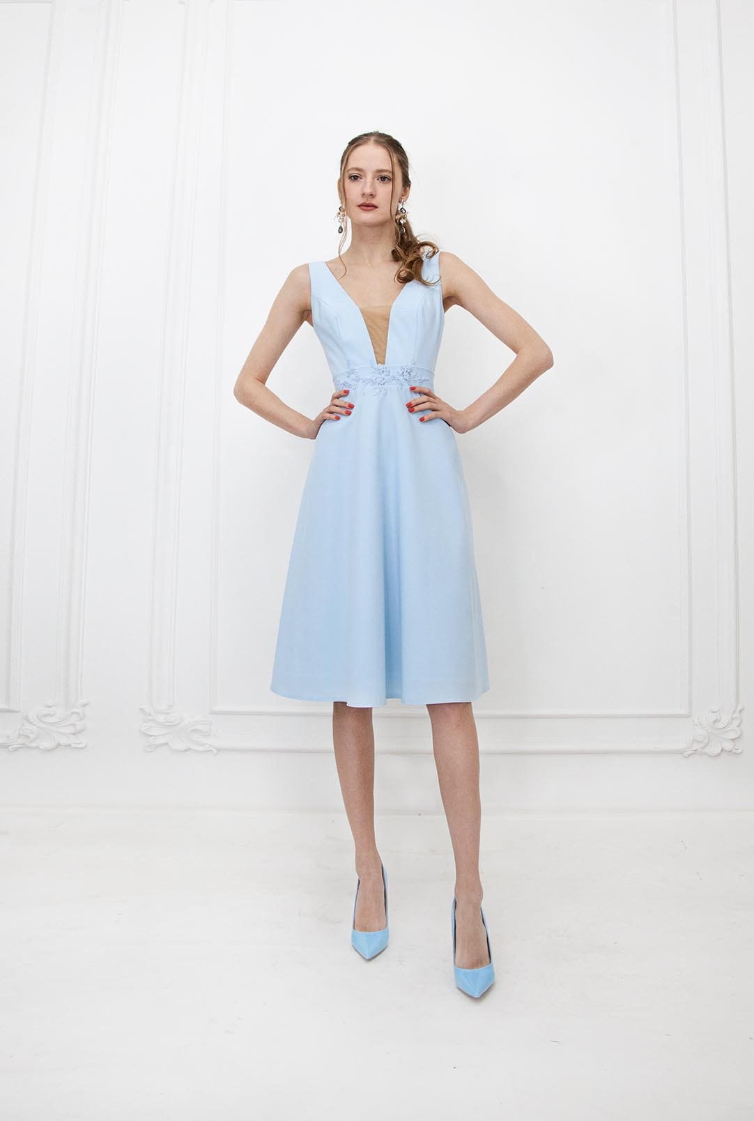 Robe de cocktail pour invitée de mariage bleu ciel