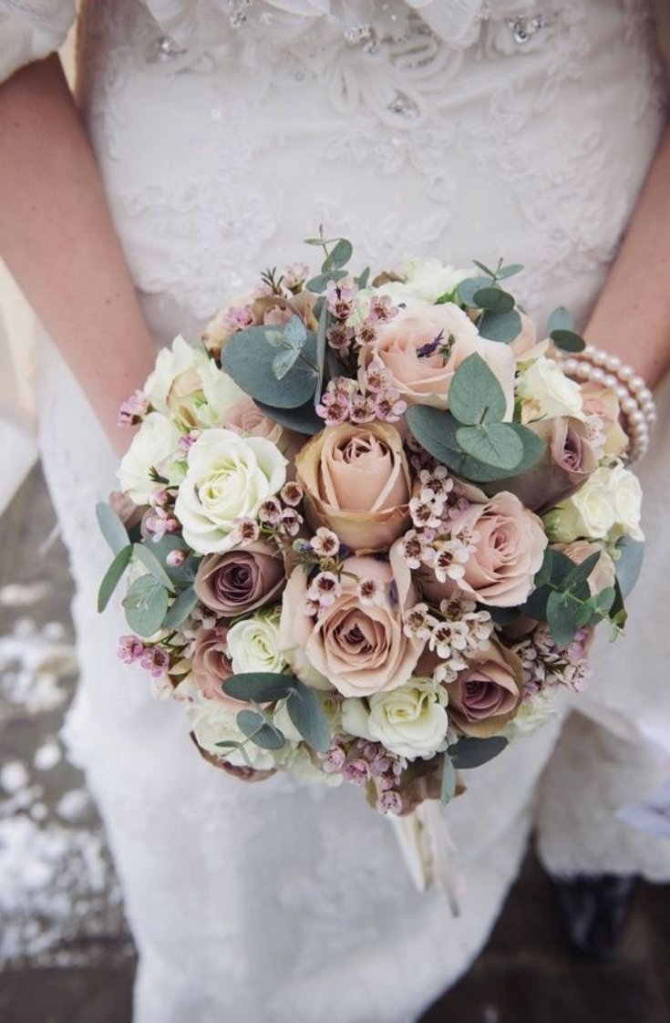 dusty rose vintage winter wedding bouquets