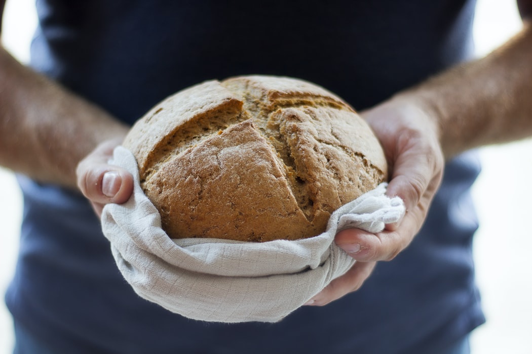 3 Cara Gampang Memanaskan Ulang Roti tanpa Oven