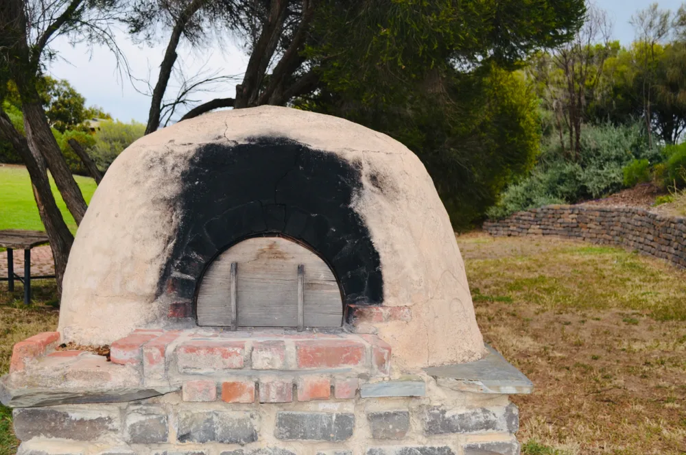 Garden pizza oven