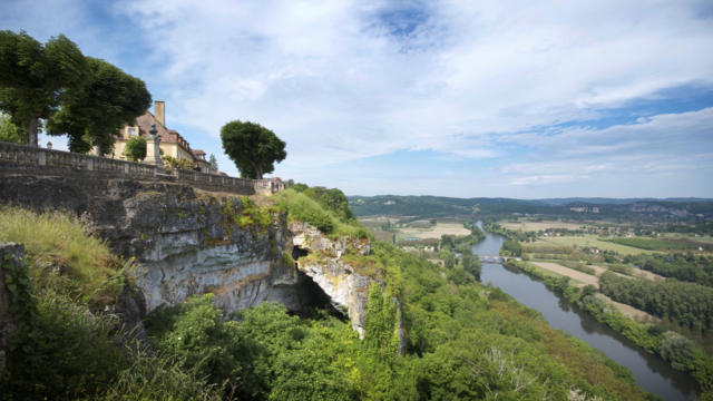 Vue sur la Vallée de la Dordogne depuis la Barre de Domme