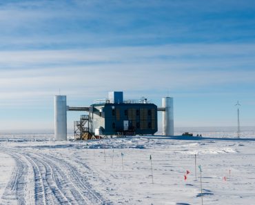 Icecube,Neutrino,Observatory,At,The,South,Pole,Station