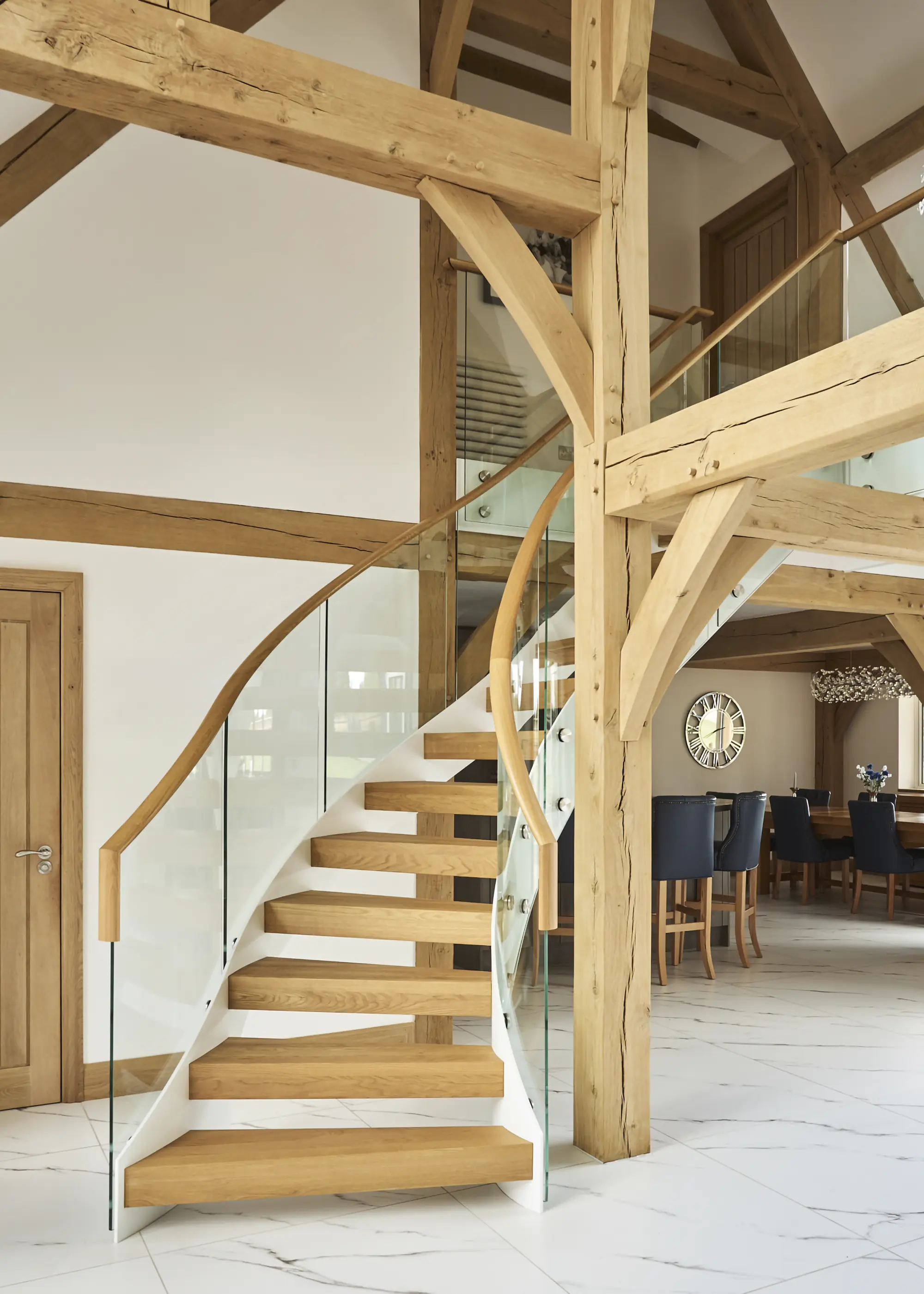 Oak Frame & Glass Combination Staircase Design