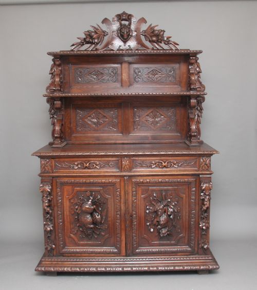 19TH CENTURY CARVED OAK BUFFET