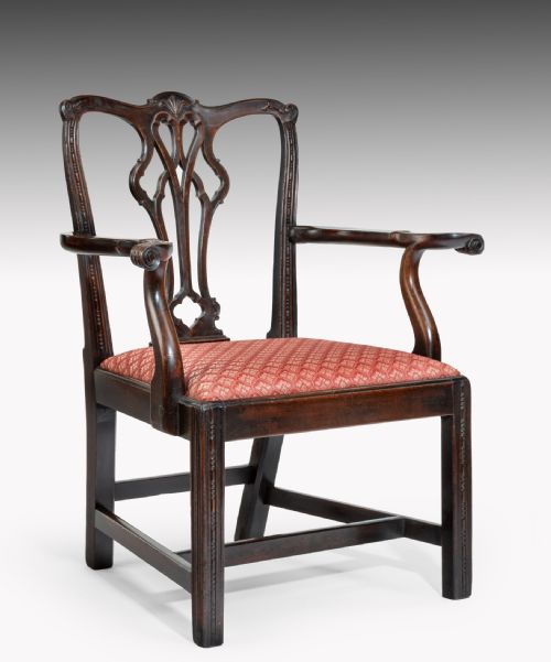 GEORGIAN CHIPPENDALE CARVED MAHOGANY ARMCHAIR