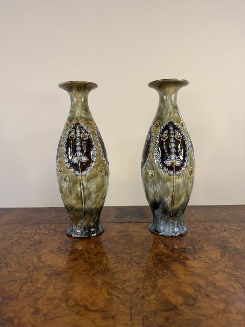 ELEGANT QUALITY PAIR OF ART NOUVEAU ROYAL DOULTON SHAPED VASES