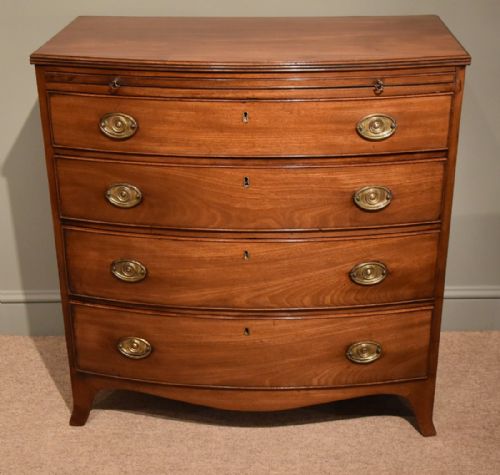 a late 18th century mahogany bow fronted chest of drawers - CATEGORY: ANTIQUE CHEST OF DRAWERS - DATED 18TH CENTURY