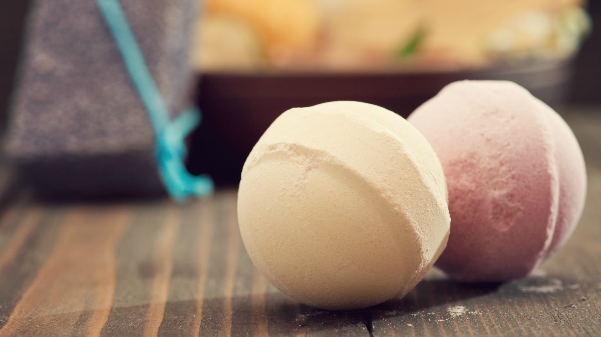 DIY Homemade Bath Bombs in Six Easy Steps