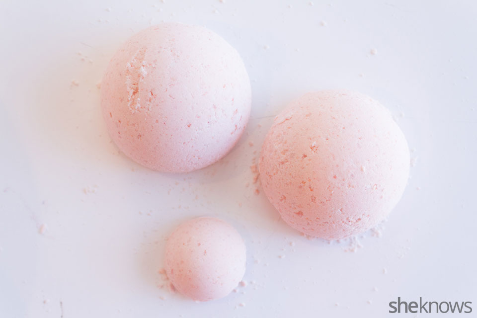 DIY Bath Bombs: Step 6 let dry overnight