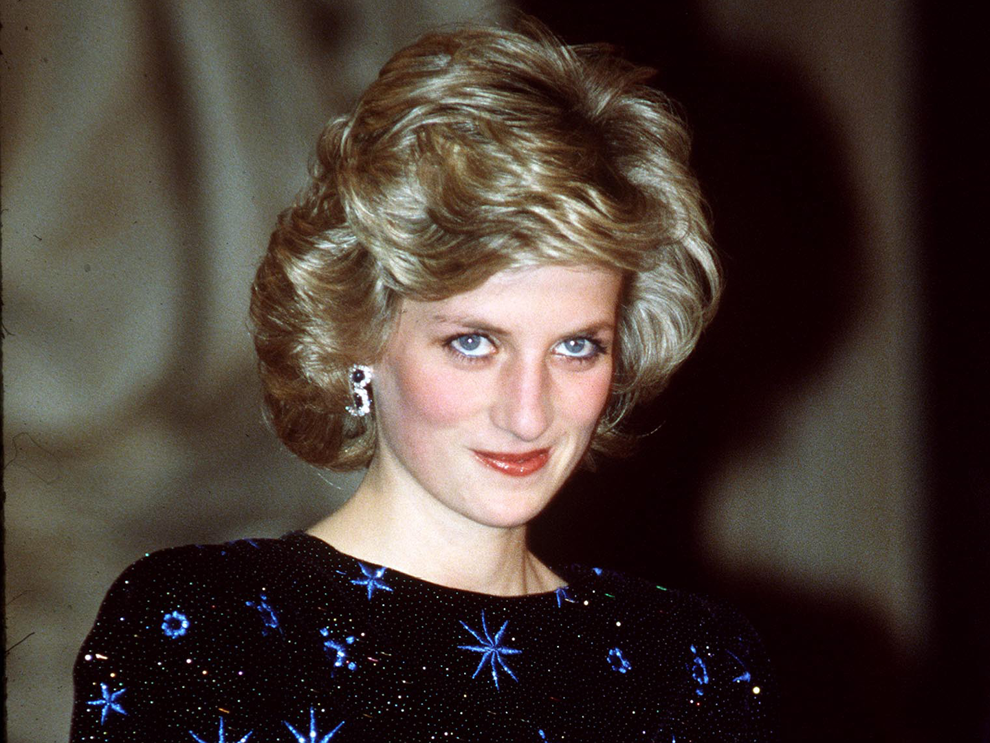 How Queen Elizabeth Dealt With Princess Diana & King Charles' Problems