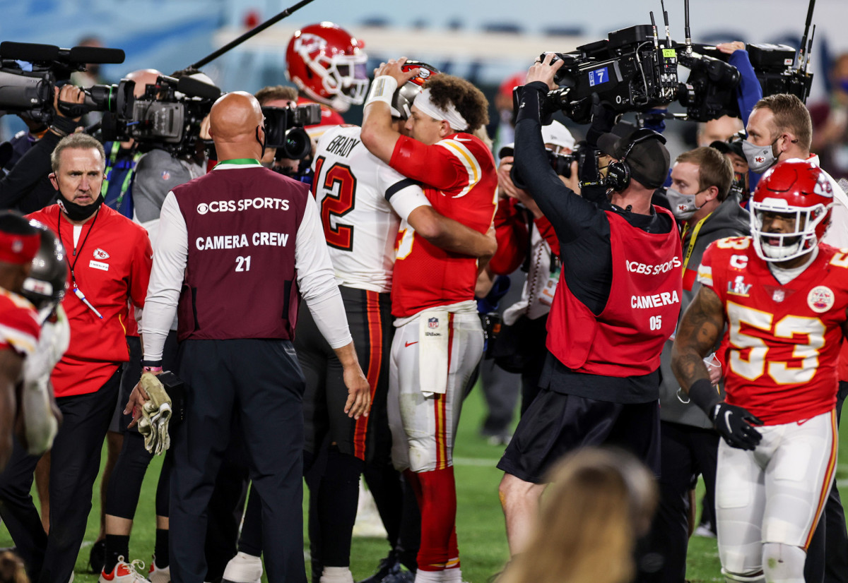 Tom Brady and Patrick Mahomes post-game embrace after Super Bowl LV