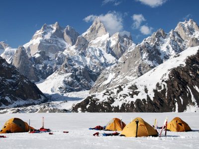 tilman pass trek