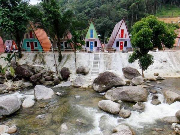 Chalet Seni Bina Keukenhof Tarikan Baharu Batu Kurau