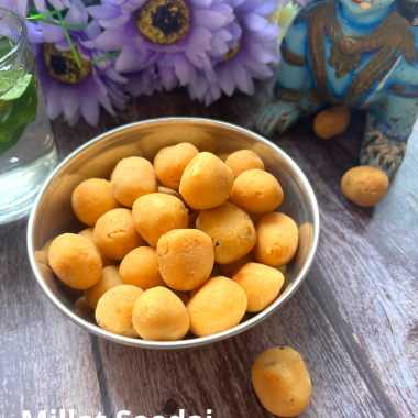 Thinai Seedai or Cheedai are crispy crunchy, deep fried savoury flour based snacks made with Millet flour , usually made for festivals like Krishna Janmashtami or served as a snack with tea or coffee.