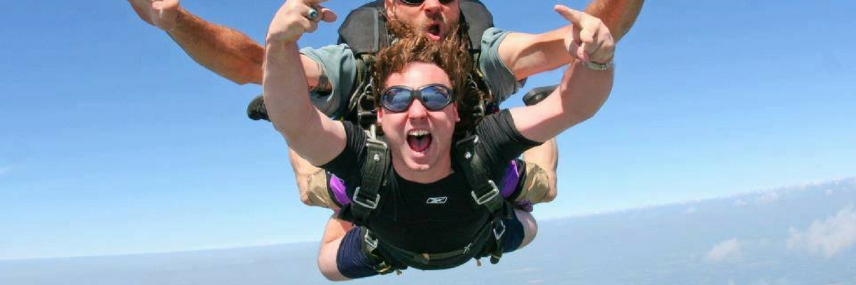 Tipping in Skydiving