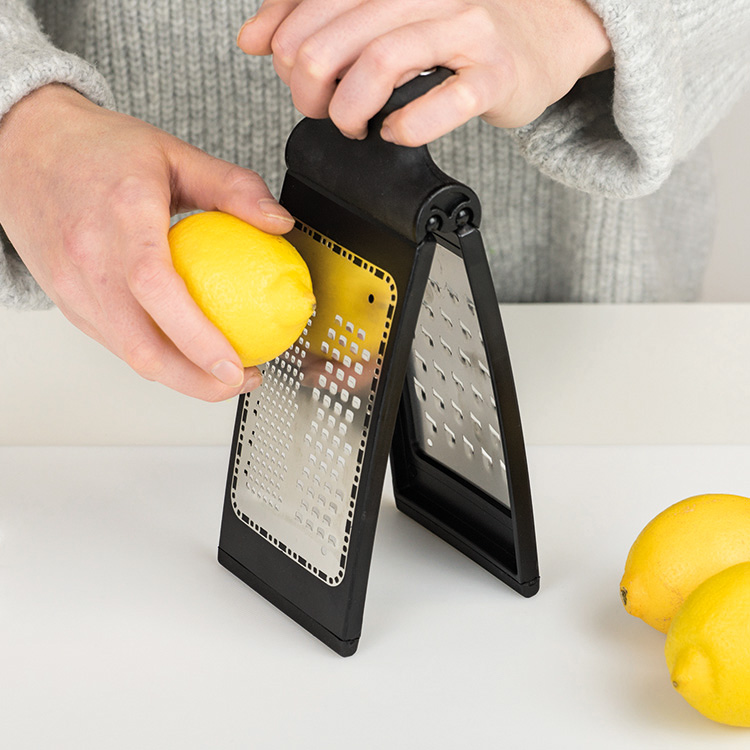 Fold-Flat Grater