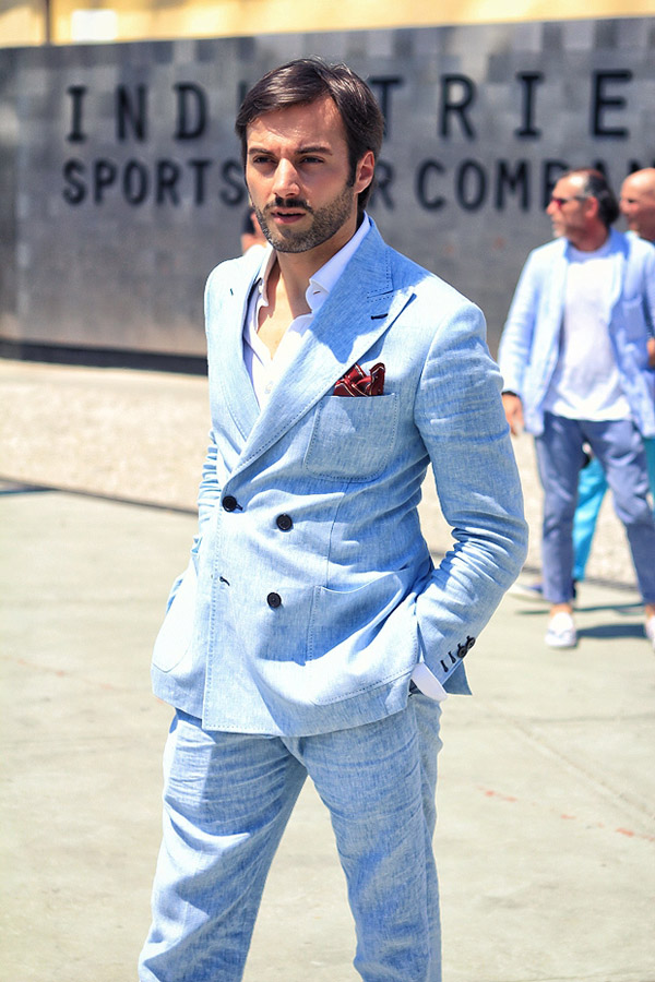 Linen Blue Suit Peak Lapel pocket square 2