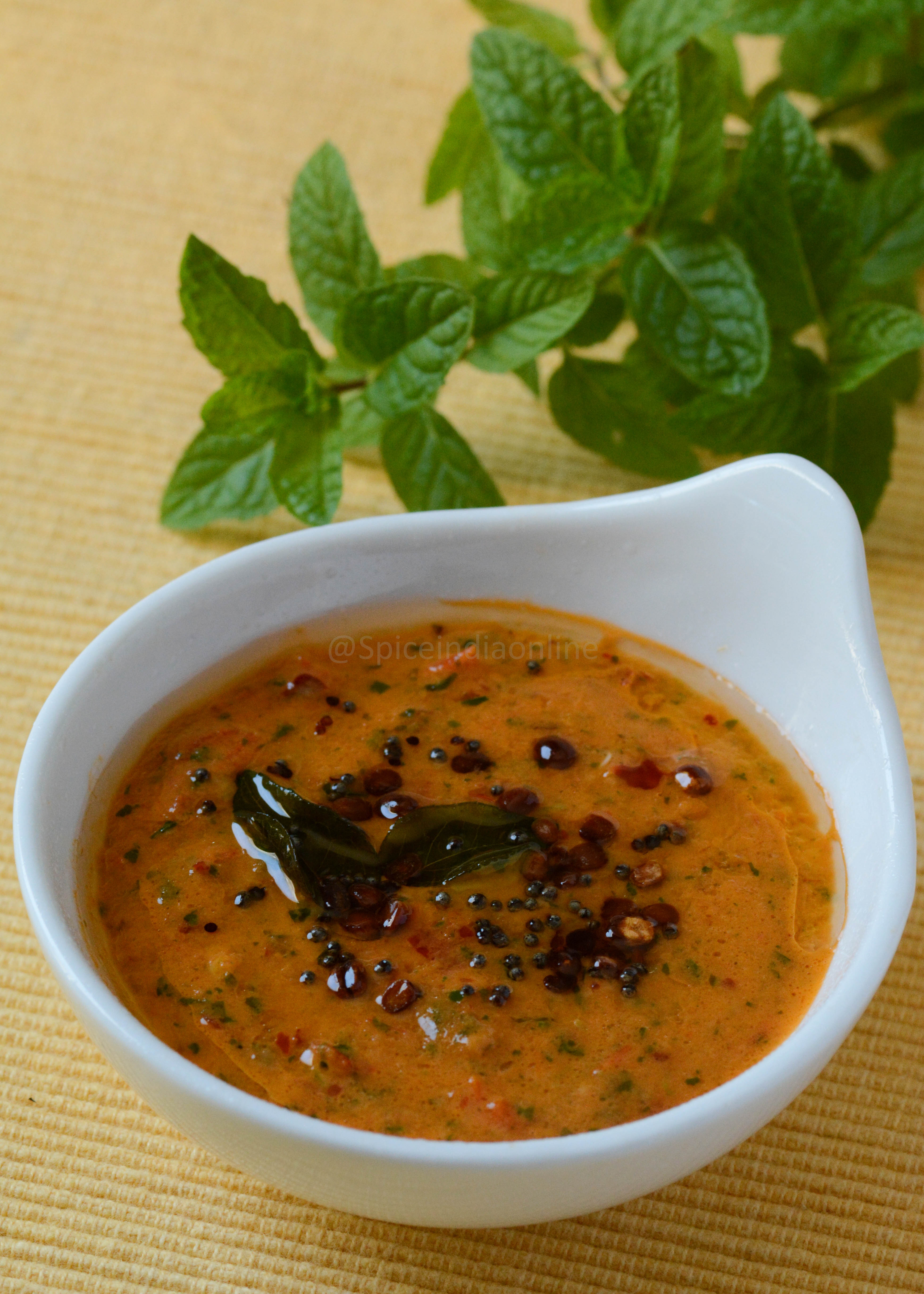 Chettinad Tomato Pudina Chutney