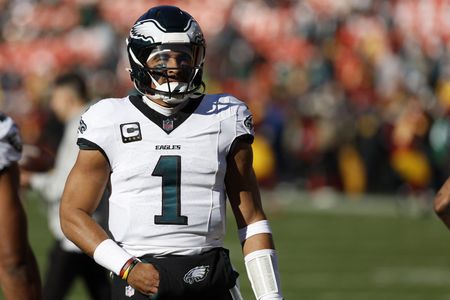 Eagles QB Jalen Hurts (concussion) estimated as missing practice