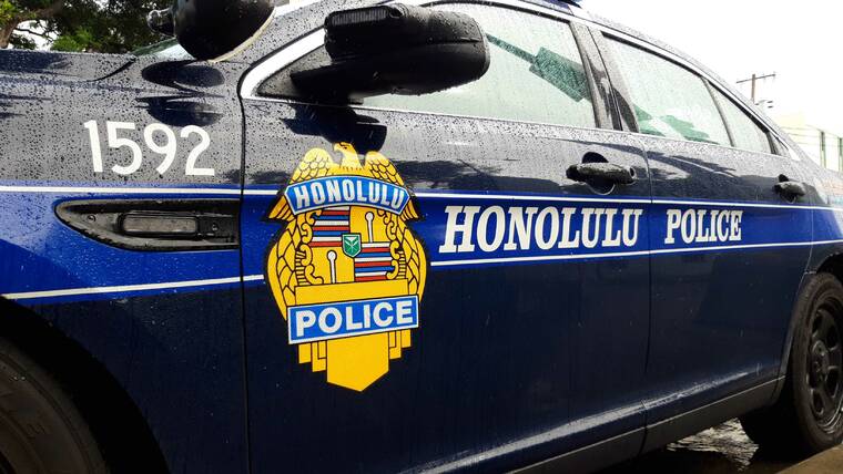 Westbound lanes of Kalanianaole Highway shut down after crash