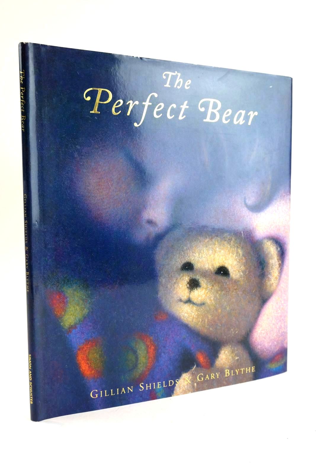 Photo of THE PERFECT BEAR written by Shields, Gillian illustrated by Blythe, Gary published by Simon &amp; Schuster UK Ltd (STOCK CODE: 1328623)  for sale by Stella & Rose's Books