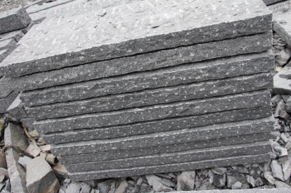 Pineappled G654 Dark Grey Granite Palisade for Garden  Park