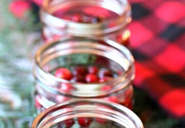 13 Pretty DIY Christmas Table Decorations - DIY Christmas Table Decorations, DIY Christmas Table Decoration, Christmas Table Decorations