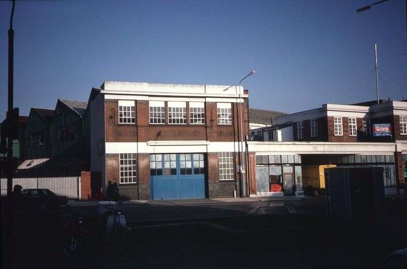 Botwoods Garage, located next to the Ipswich Regent, where The Hope Church is today. Picture: The Ipswich Society