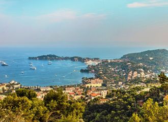 Yacht charter Saint-Jean-Cap-Ferrat, yacht rental Saint-Jean-Cap-Ferrat