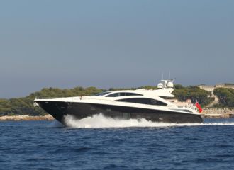 SUNSEEKER PREDATOR 84 FOR CHARTER