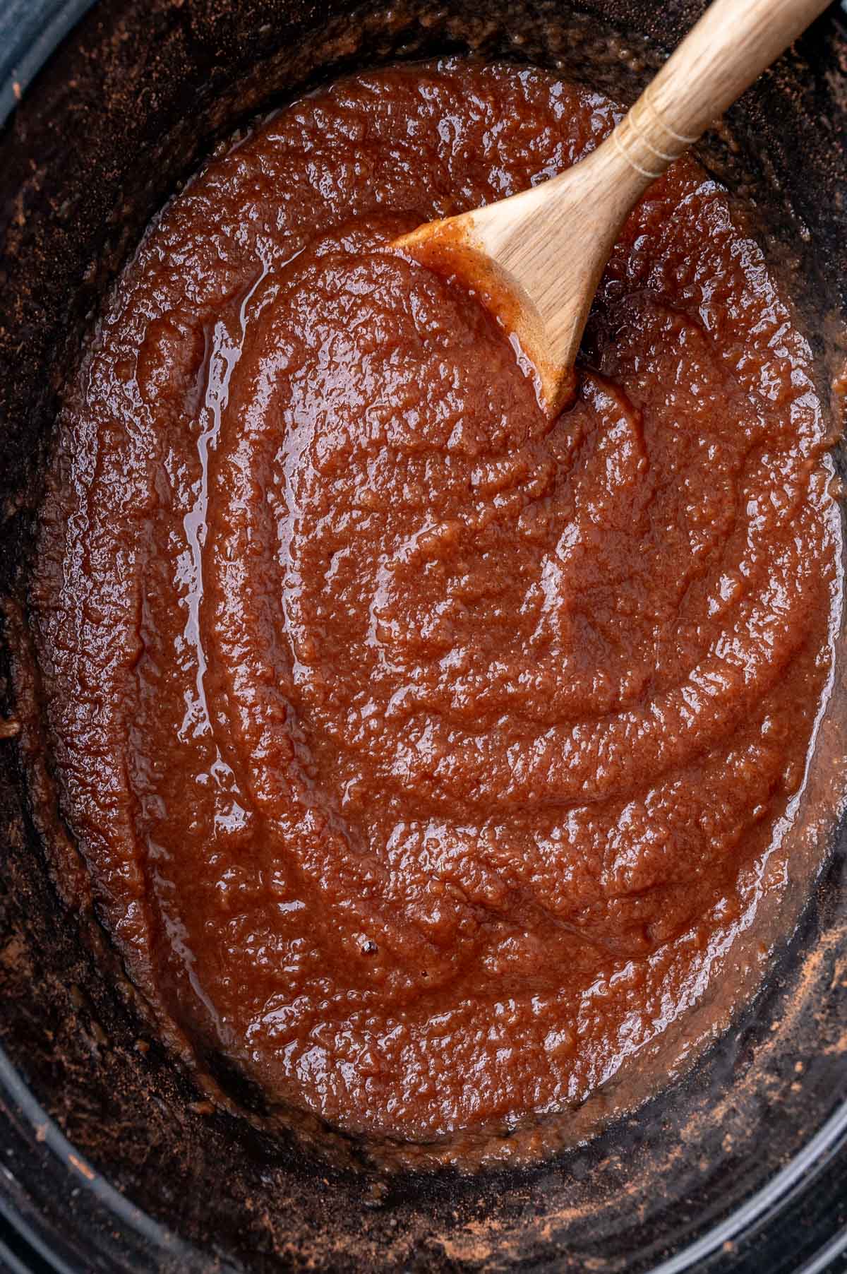 apple butter in a slow cooker