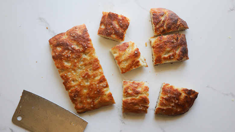 Slicing focaccia