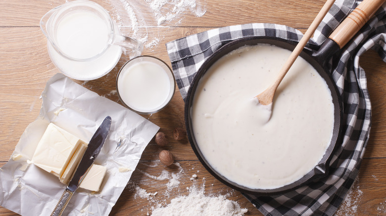 Béchamel with roux ingredients