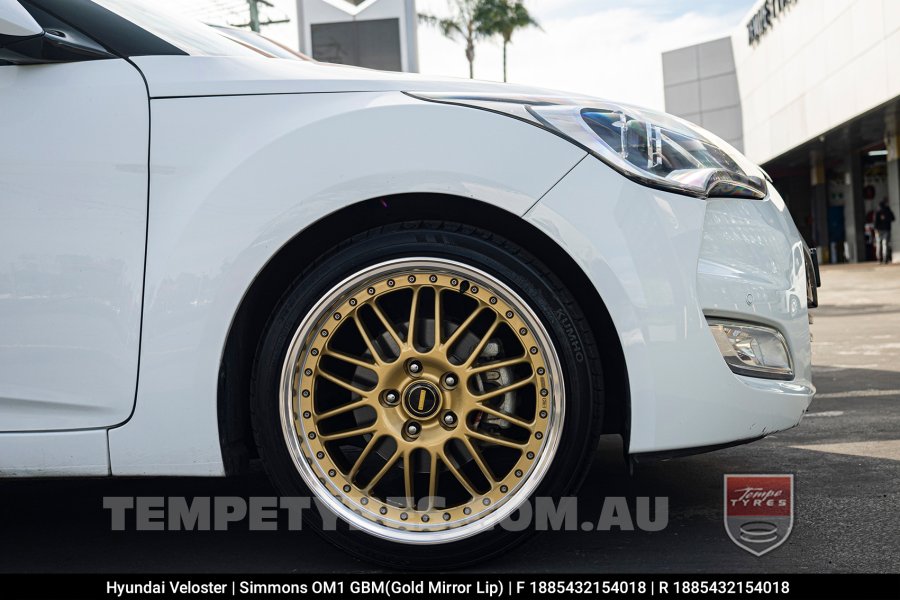 18x8.5 18x9.5 Simmons OM-1 Gold on Hyundai Veloster