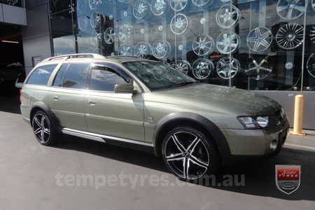 20x9.0 Incubus Fang on HOLDEN ADVENTRA