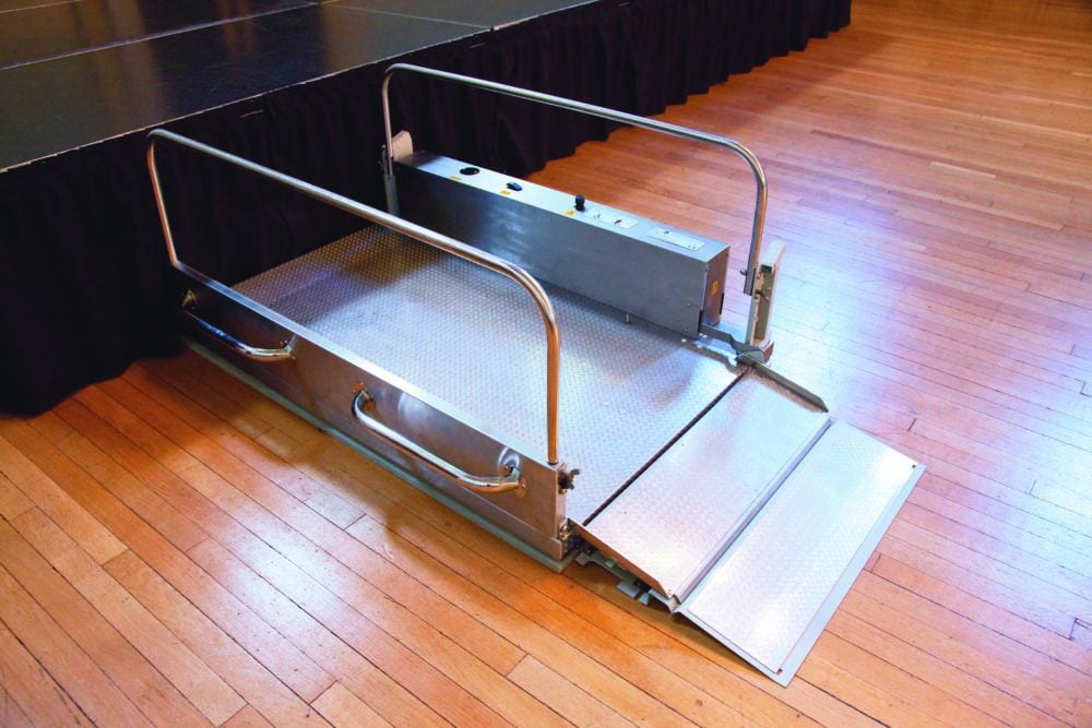 Portable Manual Wheelchair Lift