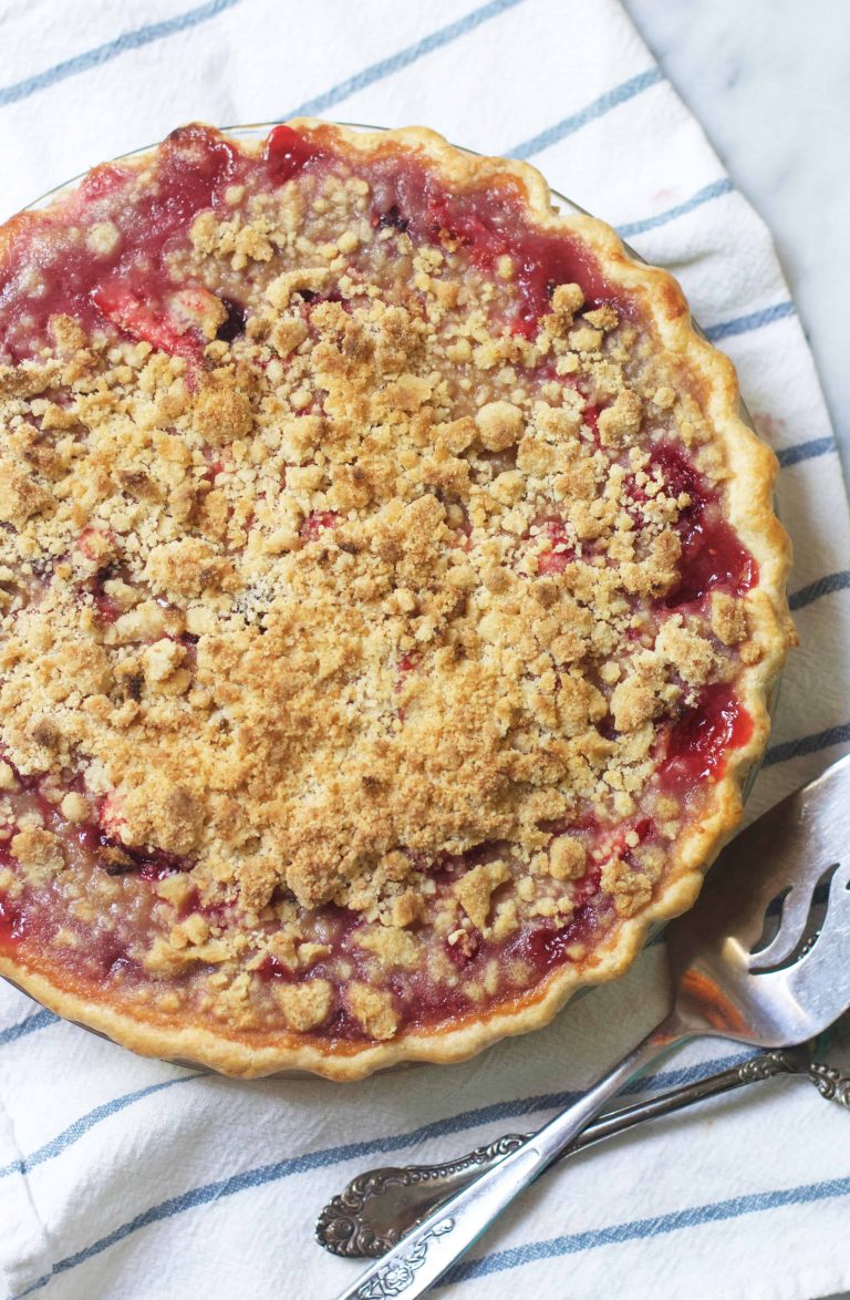 Berry Rhubarb Crumb Pie