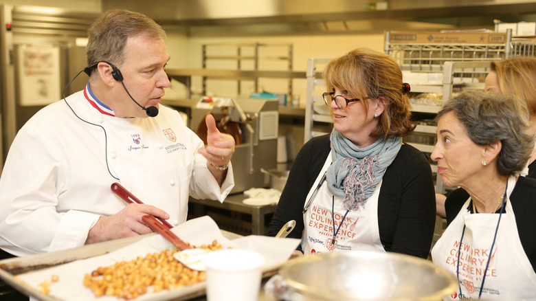 Three chefs make pralines