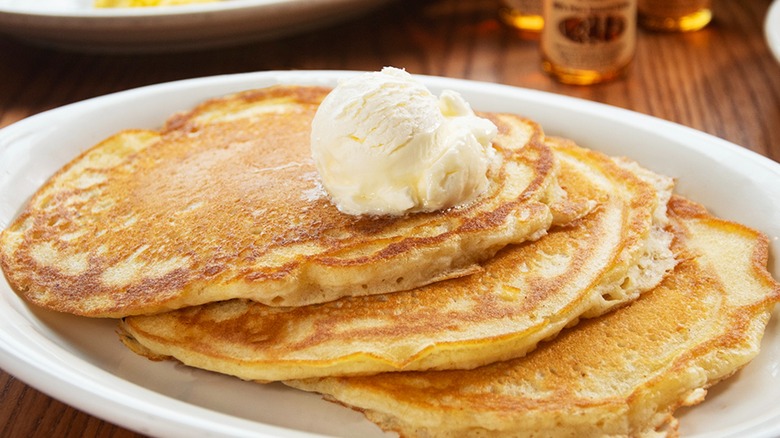 pancakes with butter on plate