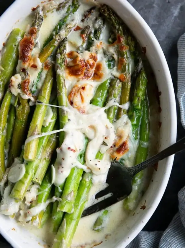 Cheesy Baked Asparagus Gratin