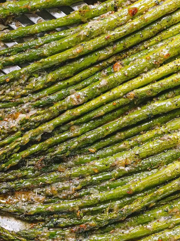 Oven-Roasted Asparagus with Garlic Parmesan