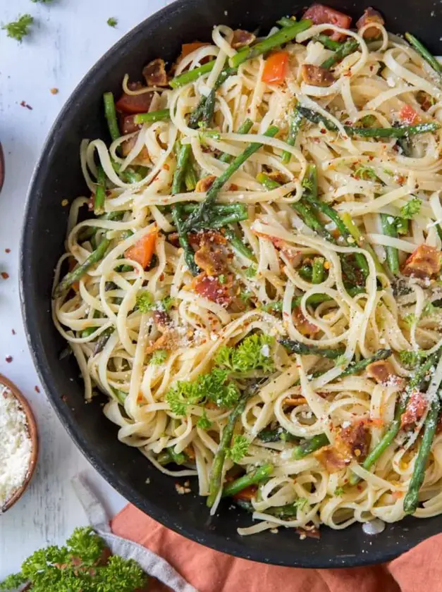 Spicy Lemon, Asparagus & Bacon Pasta