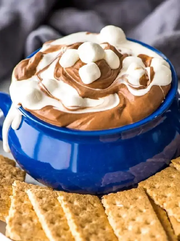 Fluffy S’mores Dip