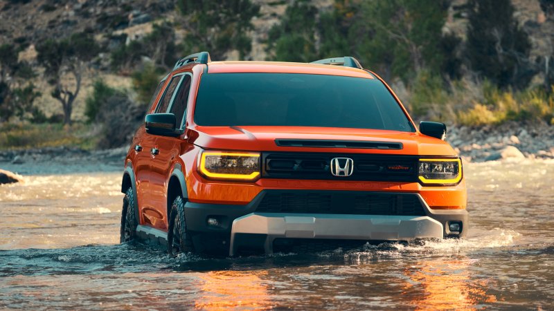 The 2026 Honda Passport Is a Strong Argument For Eliminating Split Headlights